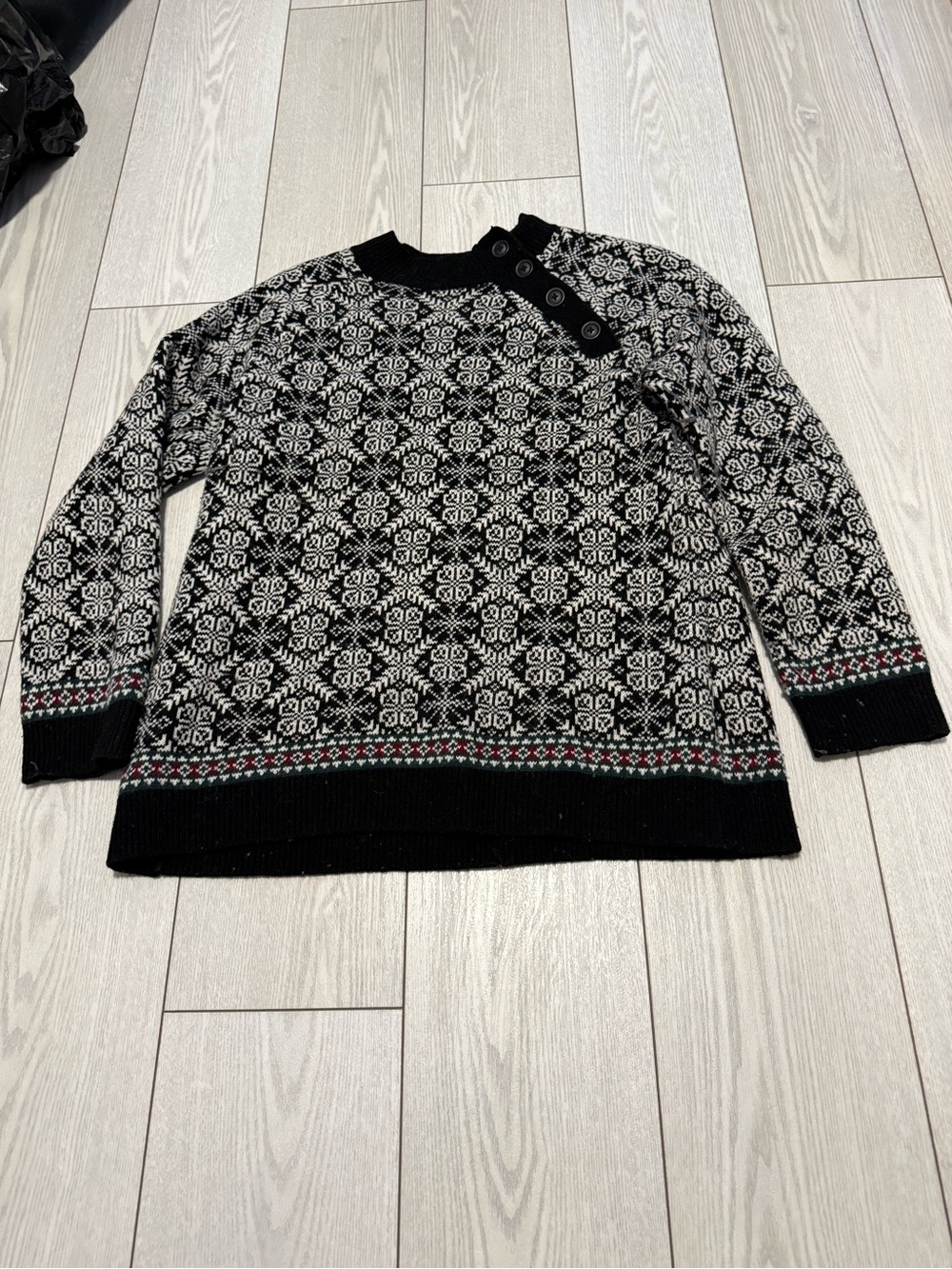 L.L. Bean vintage wool sweater medium black white snowflakes cozy knit casual